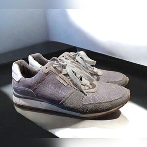 Aetrex Shimmer Grey Sneakers Womans Size 9 Preppy Casual Retro Lace Up